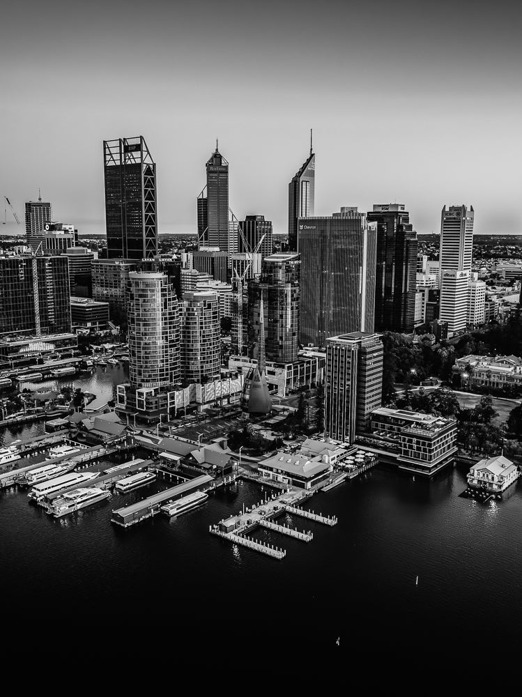 SW2437-BW - Perth City